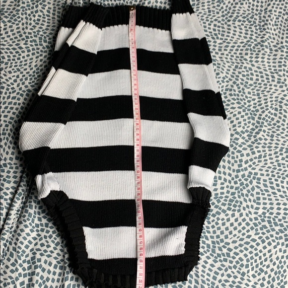 Black and white striped knitted sweater top - Picture 6 of 8